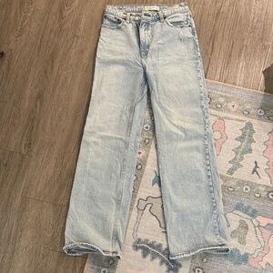 Abercrombie & Fitch Light Blue High-Rise relaxed jeans